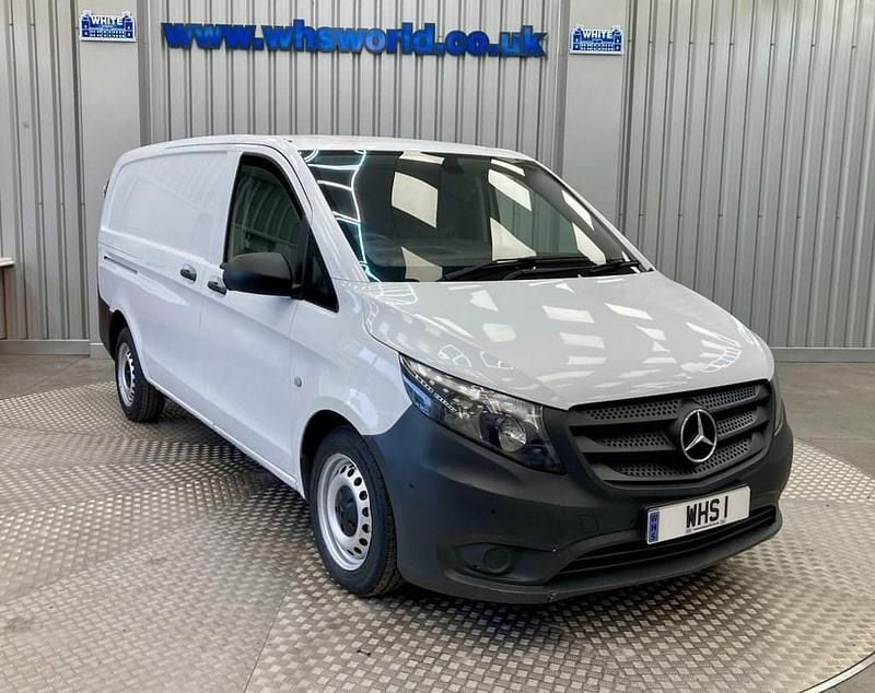 White Used 2020 Mercedes Vito MPV | £7,995 (Super price) - Image 1/4