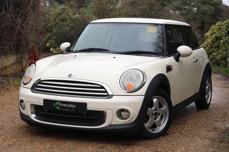 Used Mini ONE Hatch 2010 White Hatchback