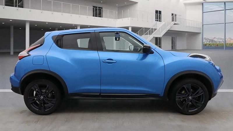 Vivid blue Used 2018 Nissan Juke Tekna SUV | £7,475 (Fair price) - Image 1/4