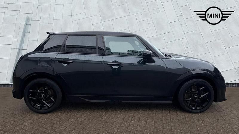 Used Mini Cooper Hatch 113 kW (154 HP) 2025 Grey Hatchback