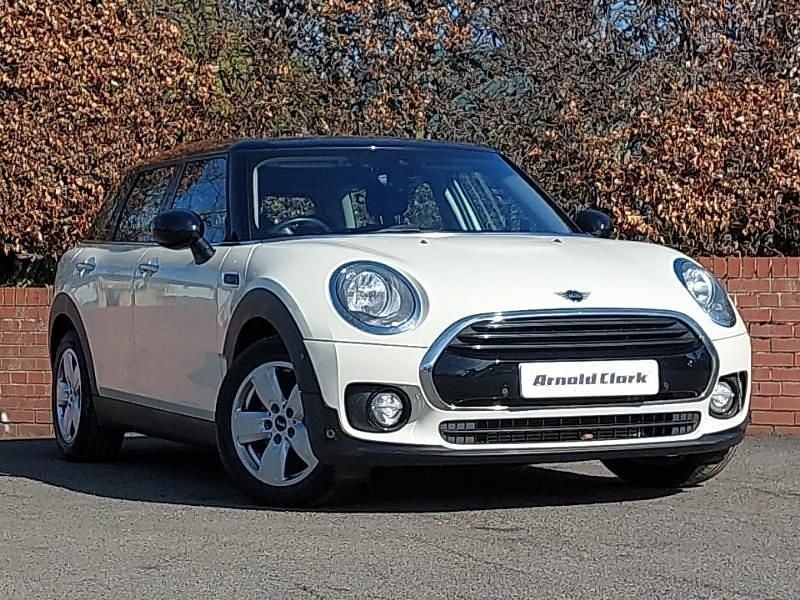 Used Mini Cooper Clubman Classic 136 HP (100 kW) 2019 White Estate