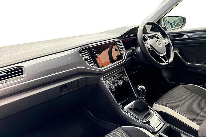 Usado VW T-Roc SEL 150 HP (110 kW) 2021 Prateado SUV