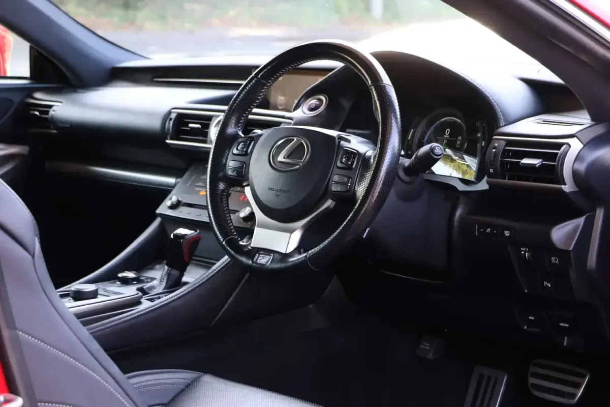 Used Lexus RC300h Sport Line 223 HP (164 kW) 2018 Red Coupe