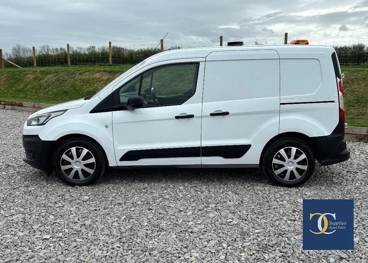Second-hand Ford Transit Connect S 75 CP (55 kW) 2019 Alb Monovolum