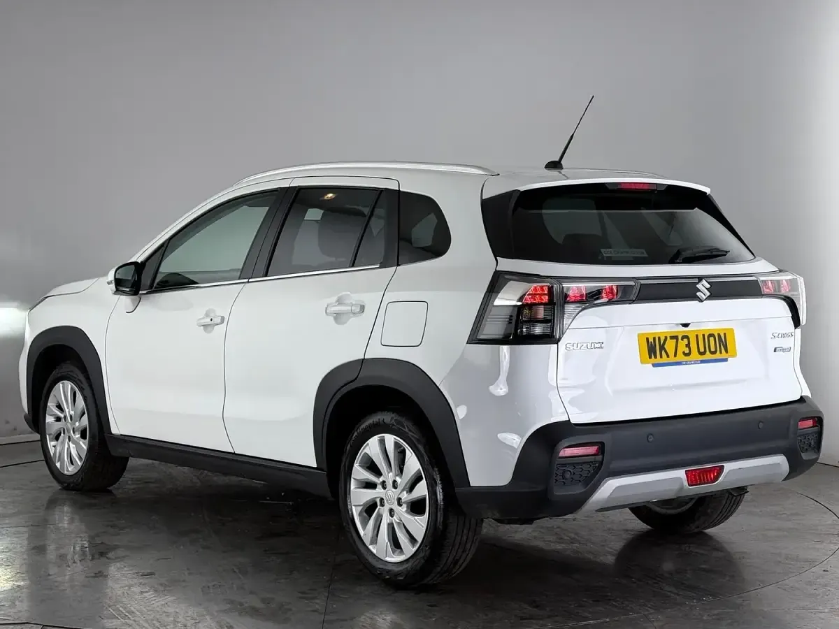Used Suzuki SX4 S-Cross 2023 White SUV
