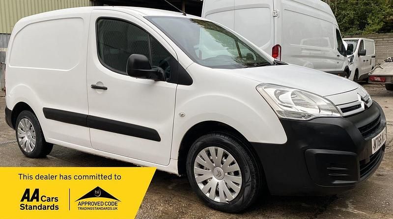 White Used 2016 Citroën Berlingo | £3,795 (Fair price) - Image 1/2