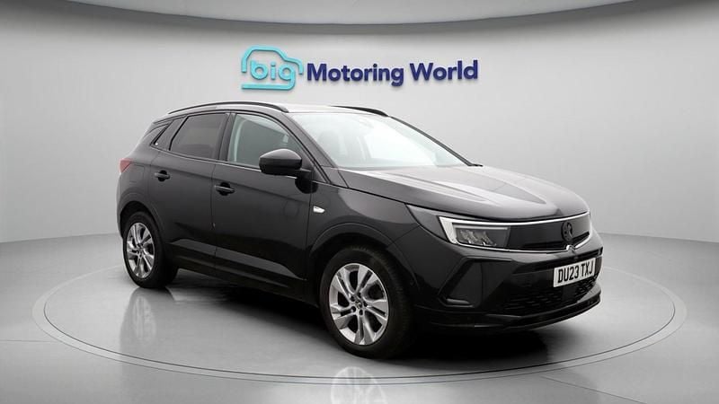 Used Vauxhall Grandland X S 131 HP (96 kW) 2023 Black SUV