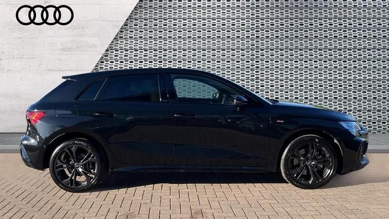 Used Audi A3 e-tron Comfort 204 HP (150 kW) 2025 Black Hatchback
