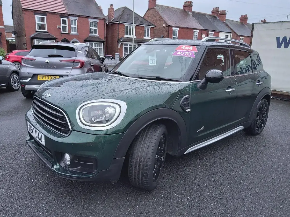 Used Mini Cooper Countryman 134 HP (98 kW) 2017 Green SUV
