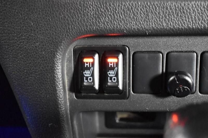 Used Mitsubishi L200 2017 Blue Pickup