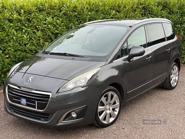 Grey Used 2016 Peugeot 5008 Allure MPV | £7,450 (Fair price) - Image 1/4