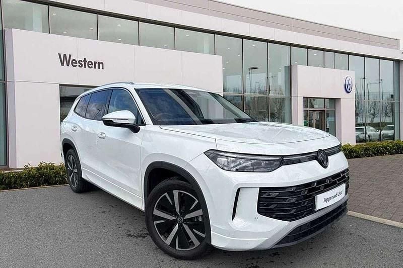 White Used 2025 VW Tayron Elegance SUV | £39,999 (Fair price) - Image 1/4