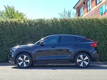 Used Volvo C40 Core 169 kW (231 HP) 2023 Black SUV
