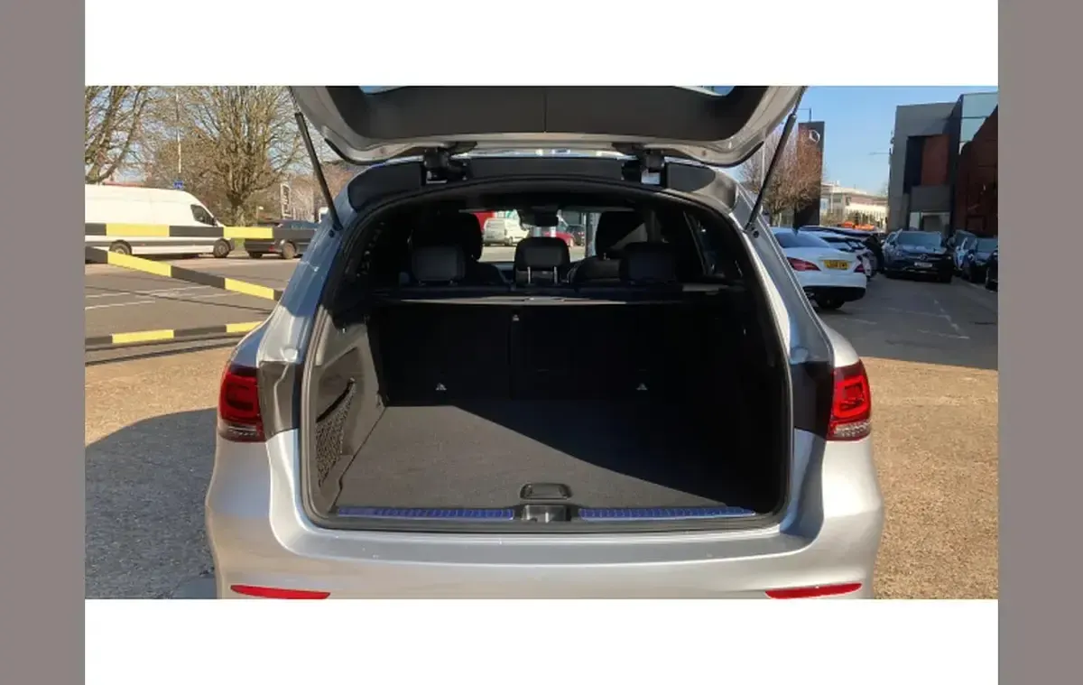 Used Mercedes GLC300 AMG Line Premium 254 HP (186 kW) 2022 Silver SUV