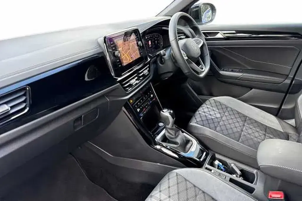 Used VW T-Roc Black Edition 150 HP (110 kW) 2025 Pyrite silver with black roof SUV