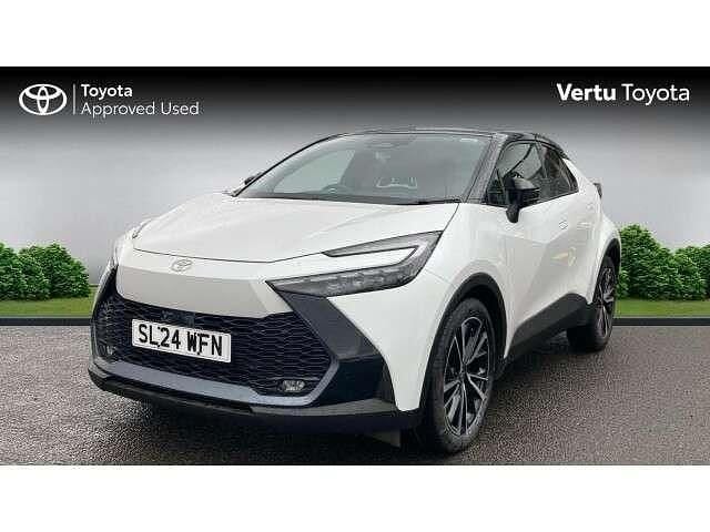 Used Toyota C-HR 140 HP (102 kW) 2024 White SUV