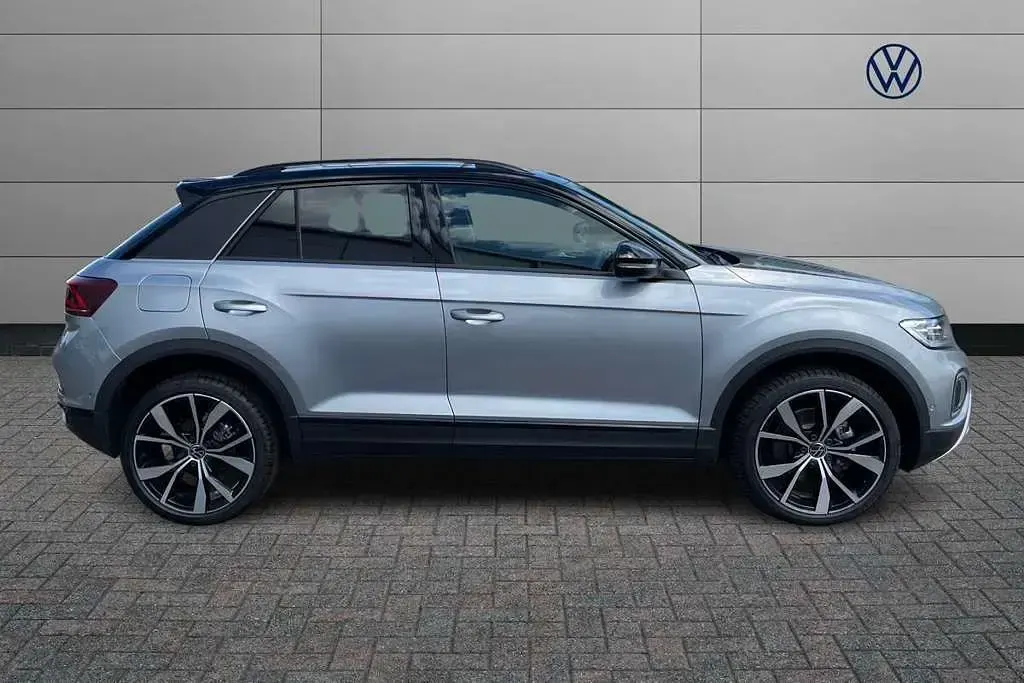 New VW T-Roc Design 150 HP (110 kW) 2026 Silver SUV