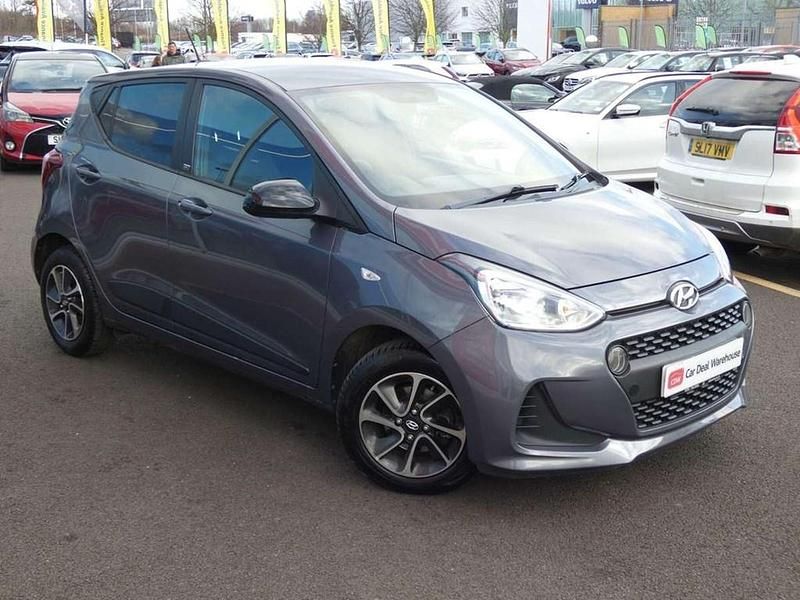 Used Hyundai i10 GO! 65 HP (47 kW) 2019 Grey Hatchback