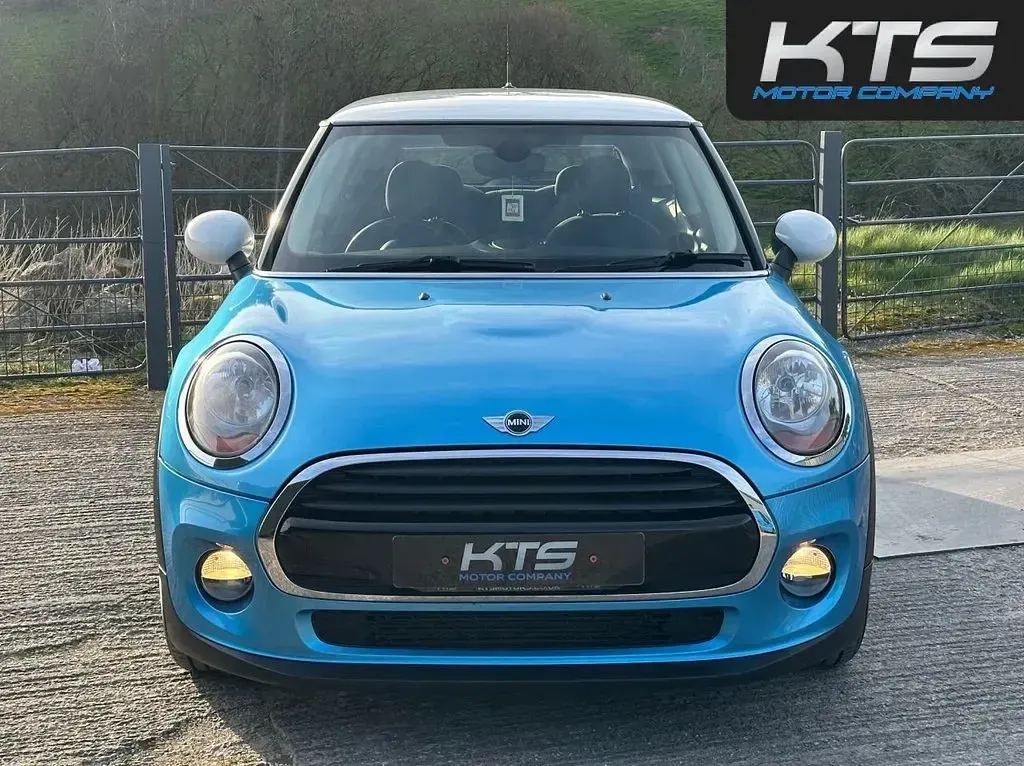 Used Mini Cooper Hatch 136 HP (100 kW) 2017 Blue Hatchback