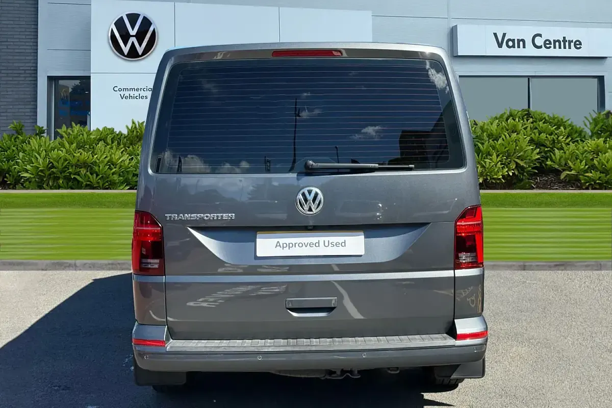 Used VW Shuttle SE 150 HP (110 kW) 2021 Grey MPV