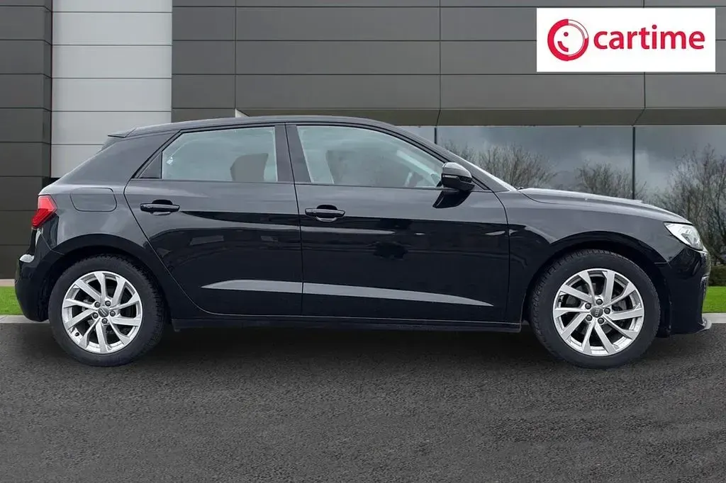 Usado Audi A1 Sportback Sport 116 CV (85 kW) 2019 Negro Utilitario