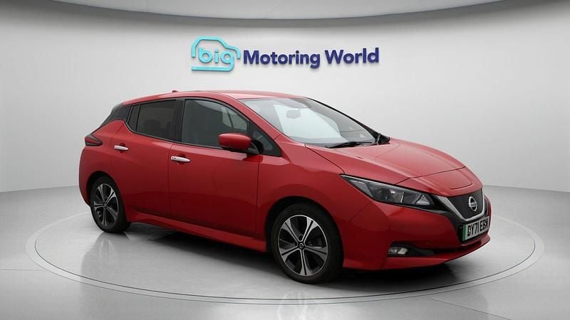 Used 2021 Nissan Leaf N-Connecta Hatchback | £8,300 (Fair price) - Image 1/4