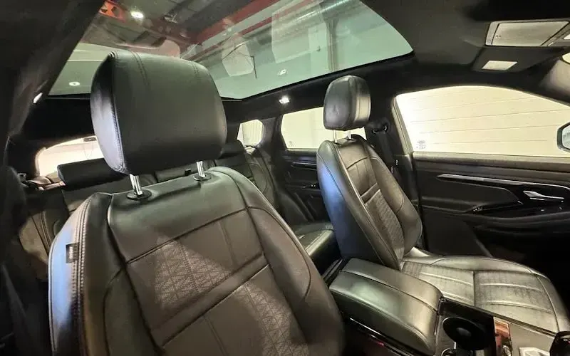 Used Land Rover Range Rover evoque HSE Dynamic 182 HP (133 kW) 2020 Silver SUV