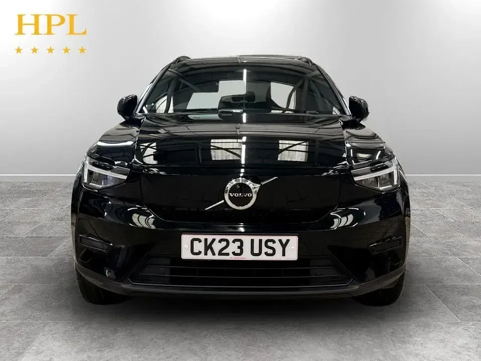 Used Volvo XC40 Core 169 kW (231 HP) 2023 Black SUV