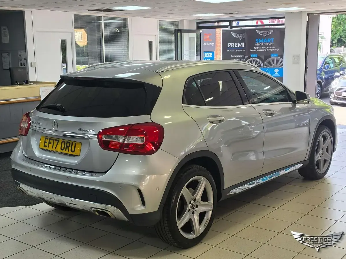 Used Mercedes GLA250 Executive 2017 Silver SUV