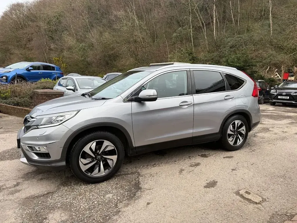 Used Honda CR-V SR 120 HP (88 kW) 2016 Silver SUV