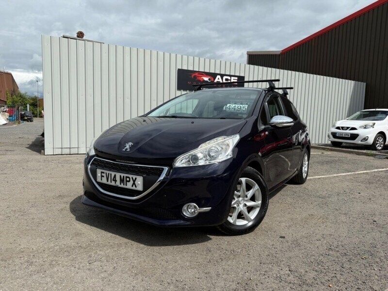 Blue Used 2014 Peugeot 208 Style Hatchback | £3,795 (Fair price) - Image 1/4