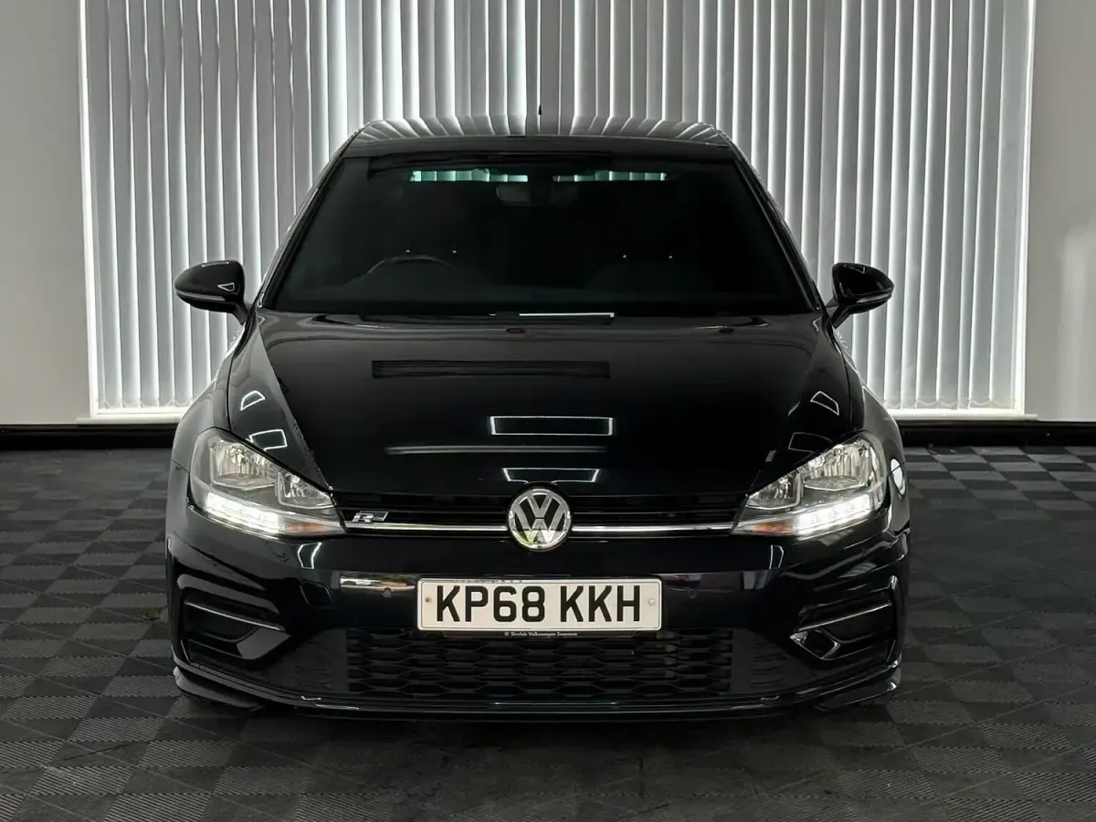 Used VW Golf VII R-line 150 HP (110 kW) 2018 Black Hatchback