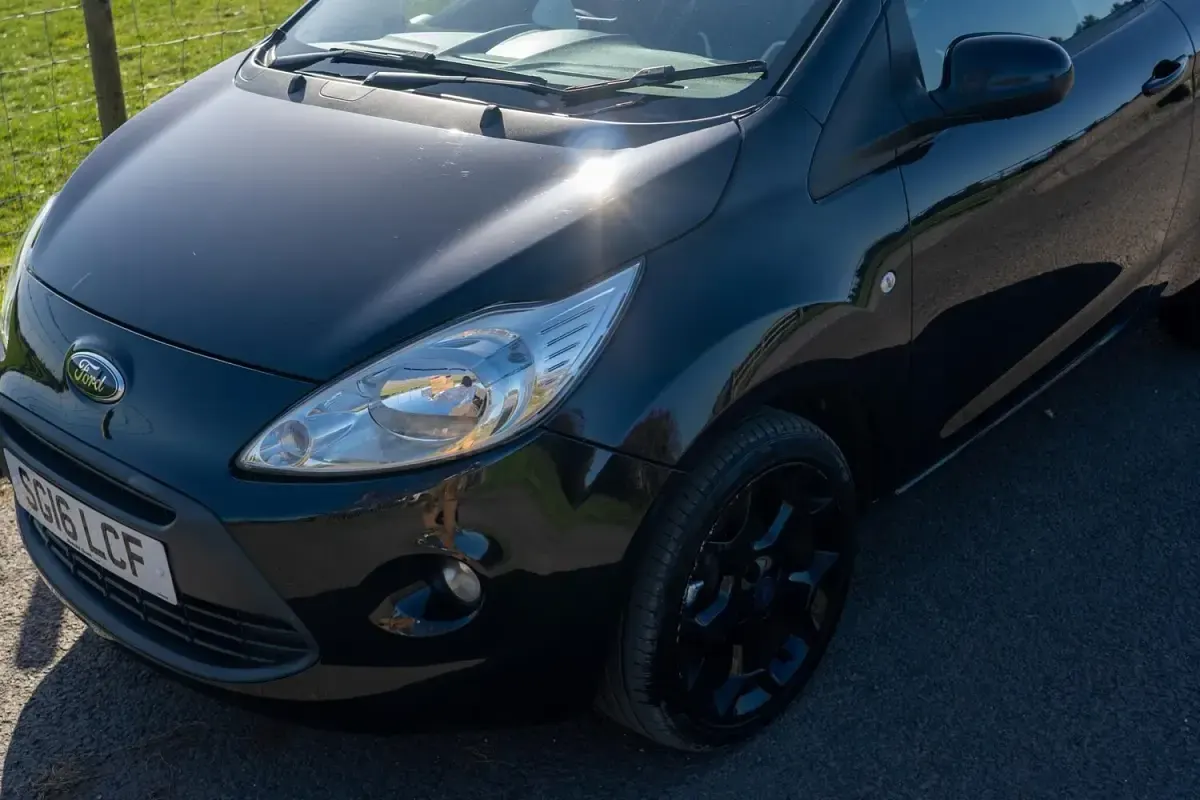 Used Ford Ka Zetec 69 HP (50 kW) 2016 Black Hatchback