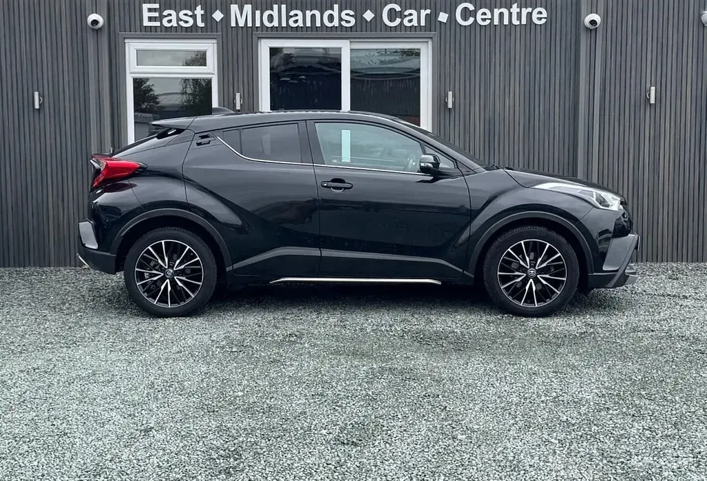 Used Toyota C-HR 115 HP (84 kW) 2016 Black SUV