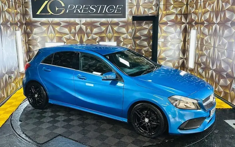 Used Mercedes A200 Executive 136 HP (100 kW) 2017 Blue Hatchback