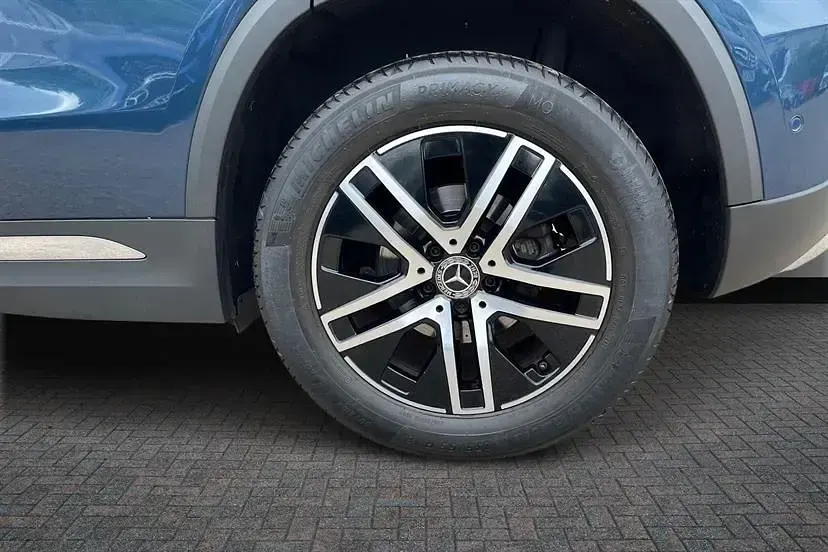 Used Mercedes GLA200 Executive 163 HP (119 kW) 2020 Denim blue SUV