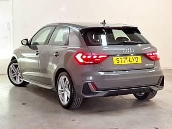 Usado Audi A1 S-Line 95 HP (69 kW) 2022 Cinzento SUV