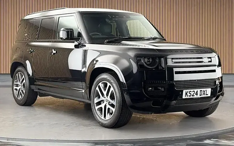Used Land Rover Defender HSE Dynamic 404 HP (297 kW) 2024 SUV
