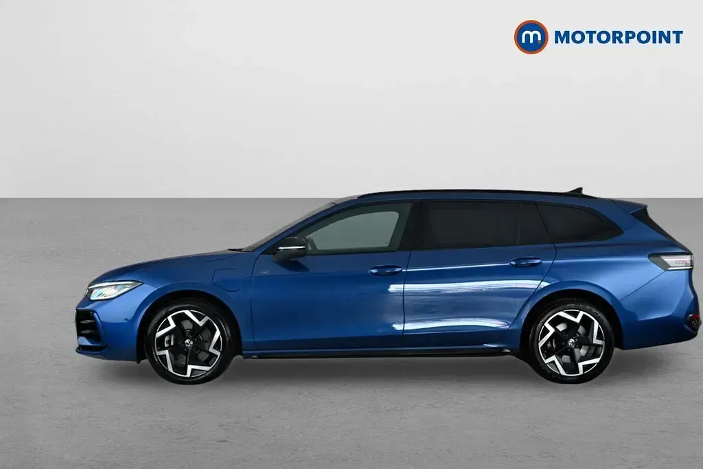 Used VW Passat R-line 2025 Blue Estate