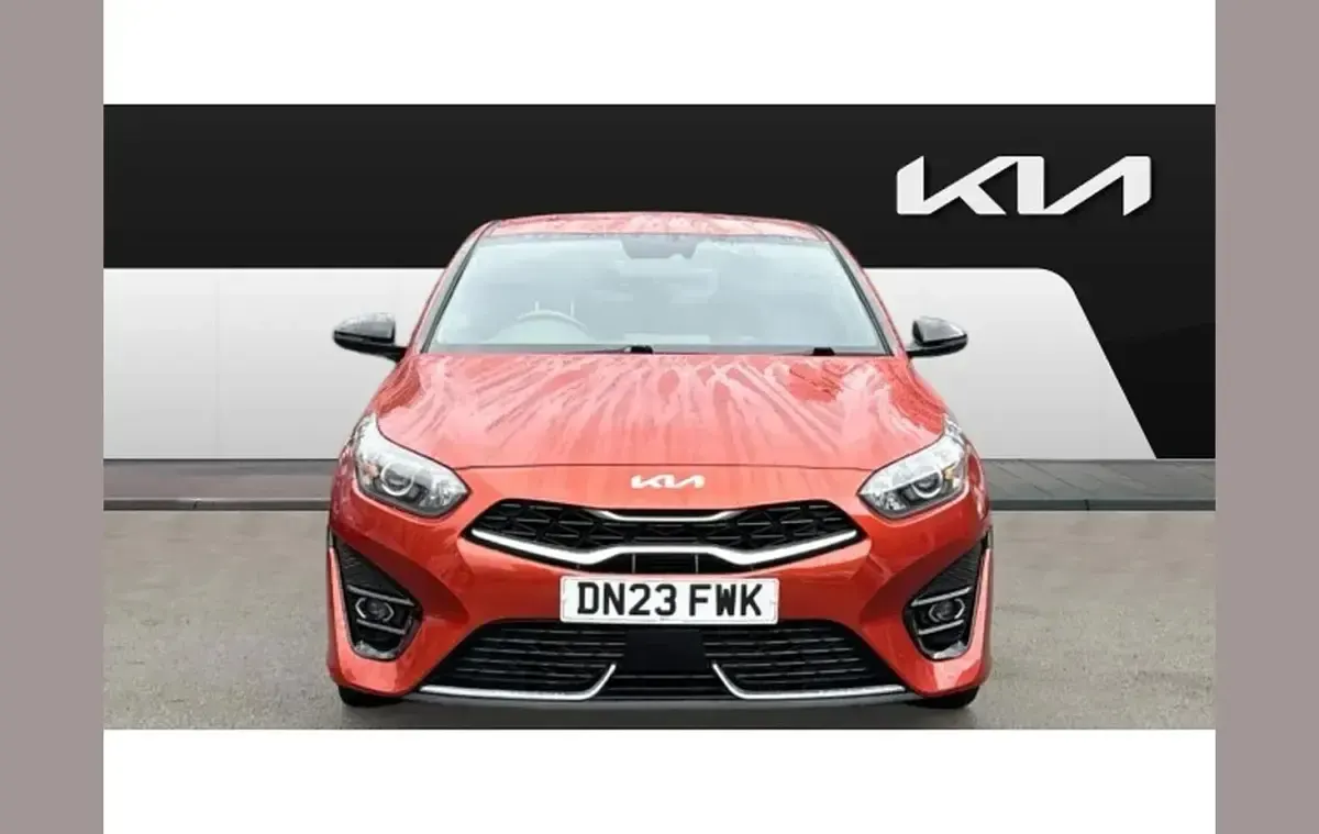 Used Kia ProCeed GT-Line 160 HP (117 kW) 2023 Orange Estate