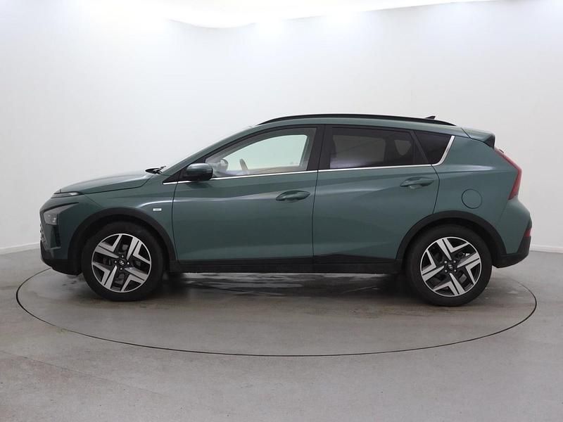 Usado Hyundai Bayon Premium 100 HP (73 kW) 2023 Verde SUV