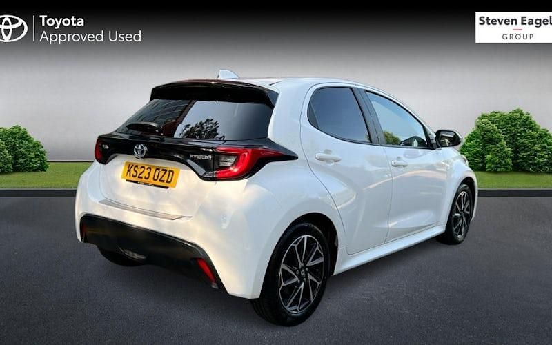 Used Toyota Yaris Hybrid Design 116 HP (85 kW) 2025 Hatchback