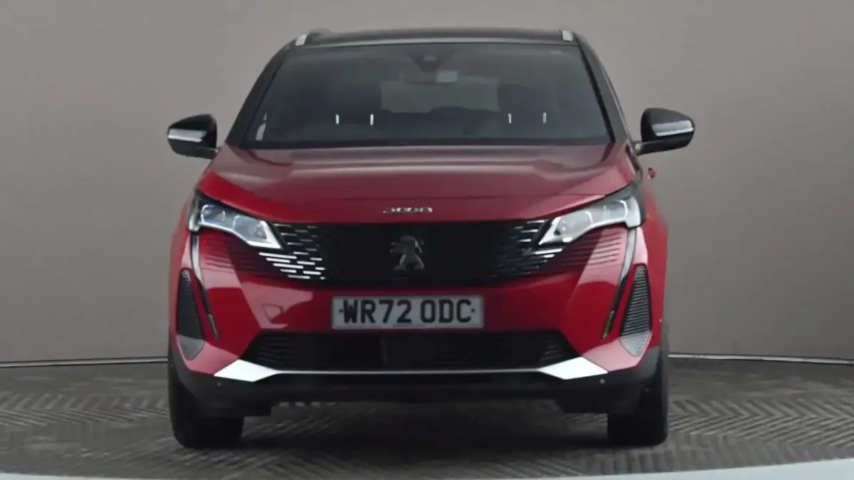 Gebraucht Peugeot 3008 Premium 131 PS (96 kW) 2022 Rot SUV