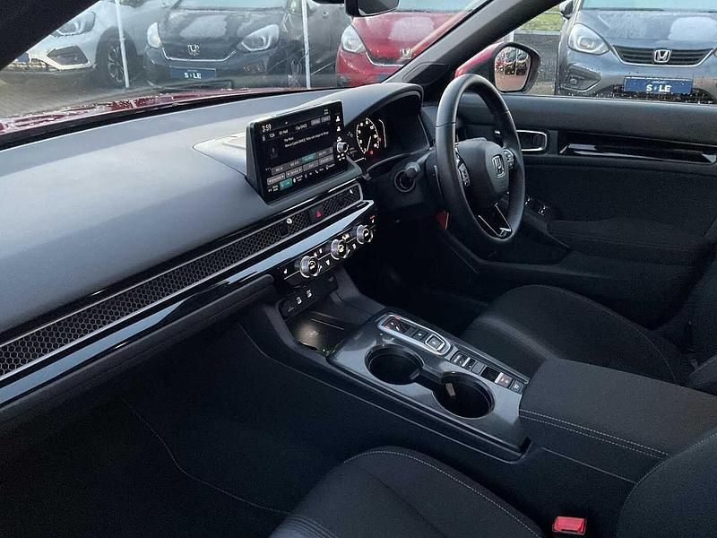 Used Honda Civic Elegance 143 HP (105 kW) 2025 Red