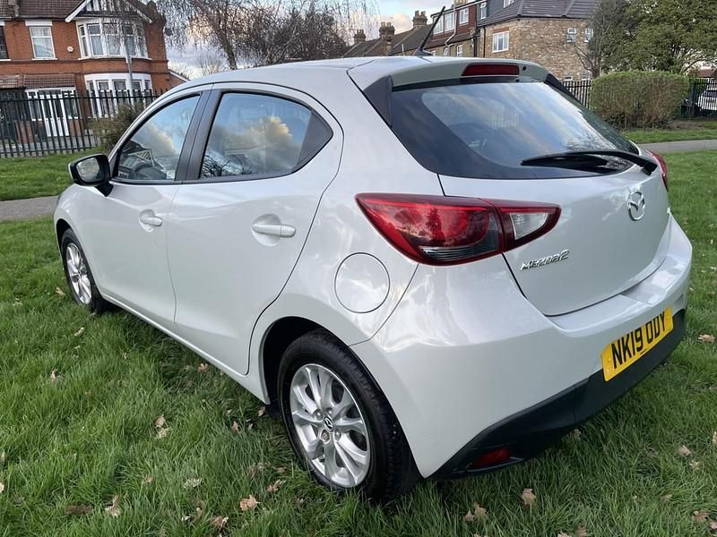 Usado Mazda 2 2019 Prateado Citadino