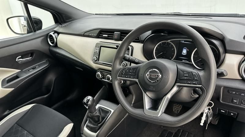 Used Nissan Micra Acenta 71 HP (52 kW) 2017 Black Hatchback