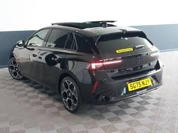 New Vauxhall Astra Ultimate 130 HP (95 kW) 2025 Black Hatchback