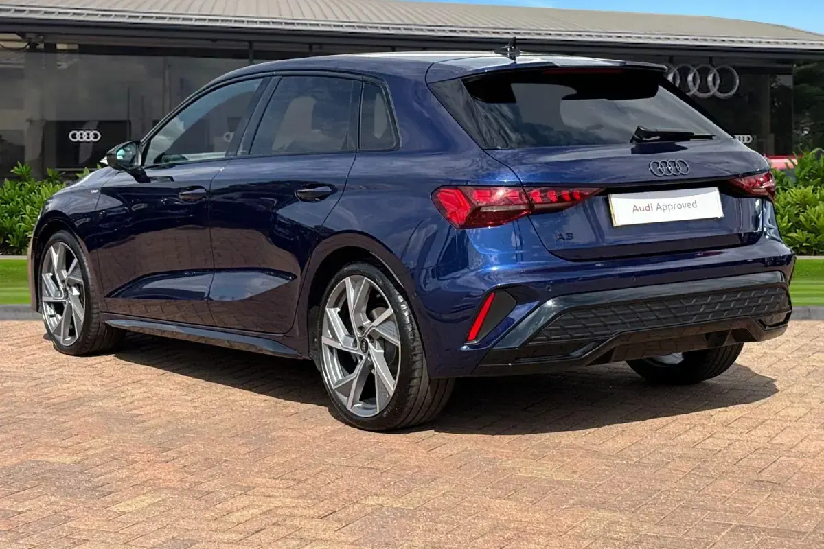Used Audi A3 Black Edition 150 HP (110 kW) 2025 Blue Hatchback