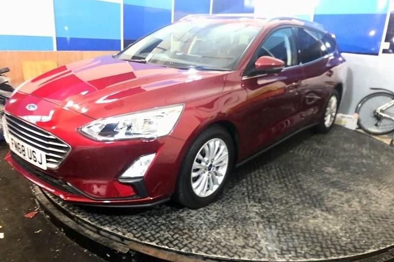 Red Used 2018 Ford Focus Titanium Estate | £9,995 (Fair price) - Image 1/1