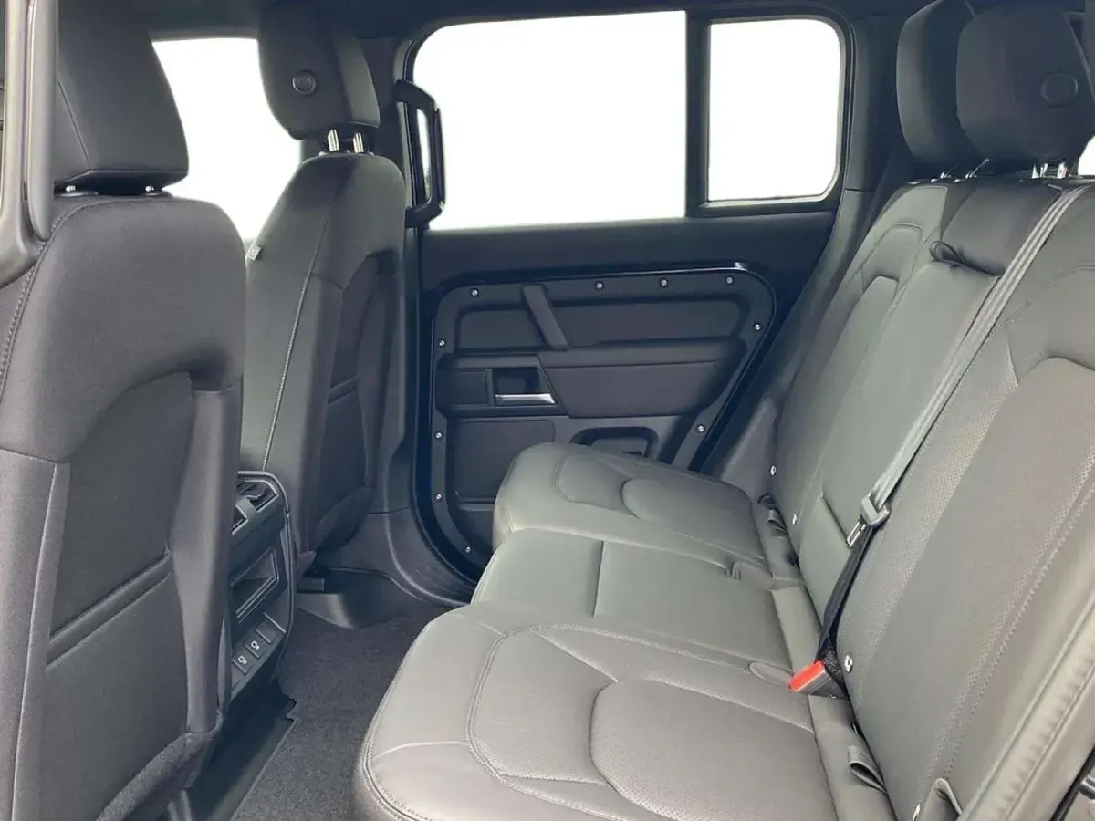 Używany Land Rover Defender S 2025 Czarny SUV